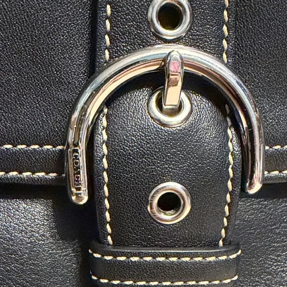 Vintage Coach Crossbody Bag, No. F043-7843 - Picture 2 of 12